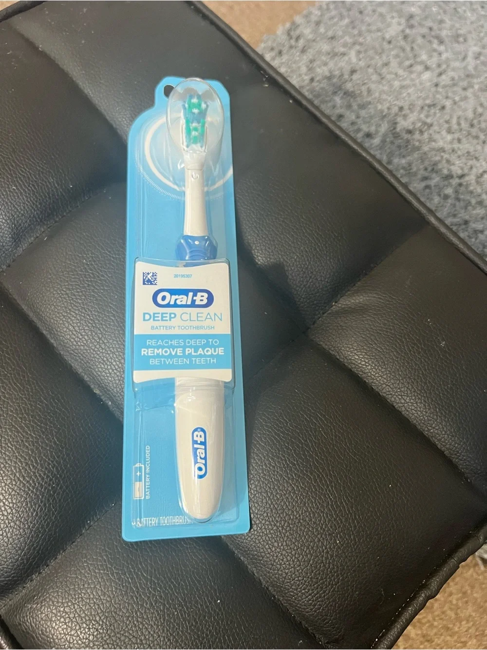Deep Clean Electric Toothbrush - White and Blue
